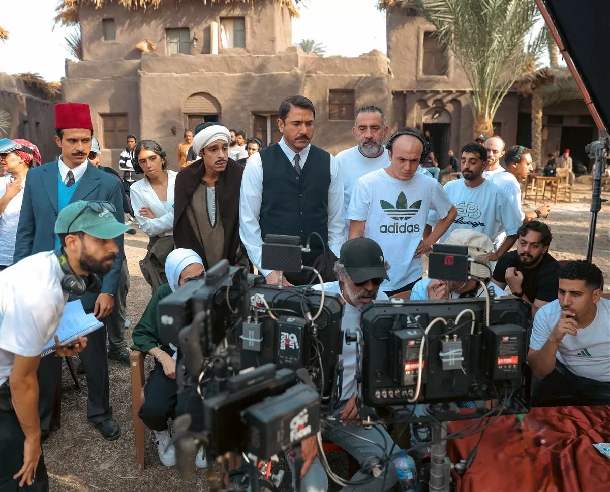 أحمد عز ينهي تصوير «فرقة الموت» منتصف أكتوبر بعد توقف طويل