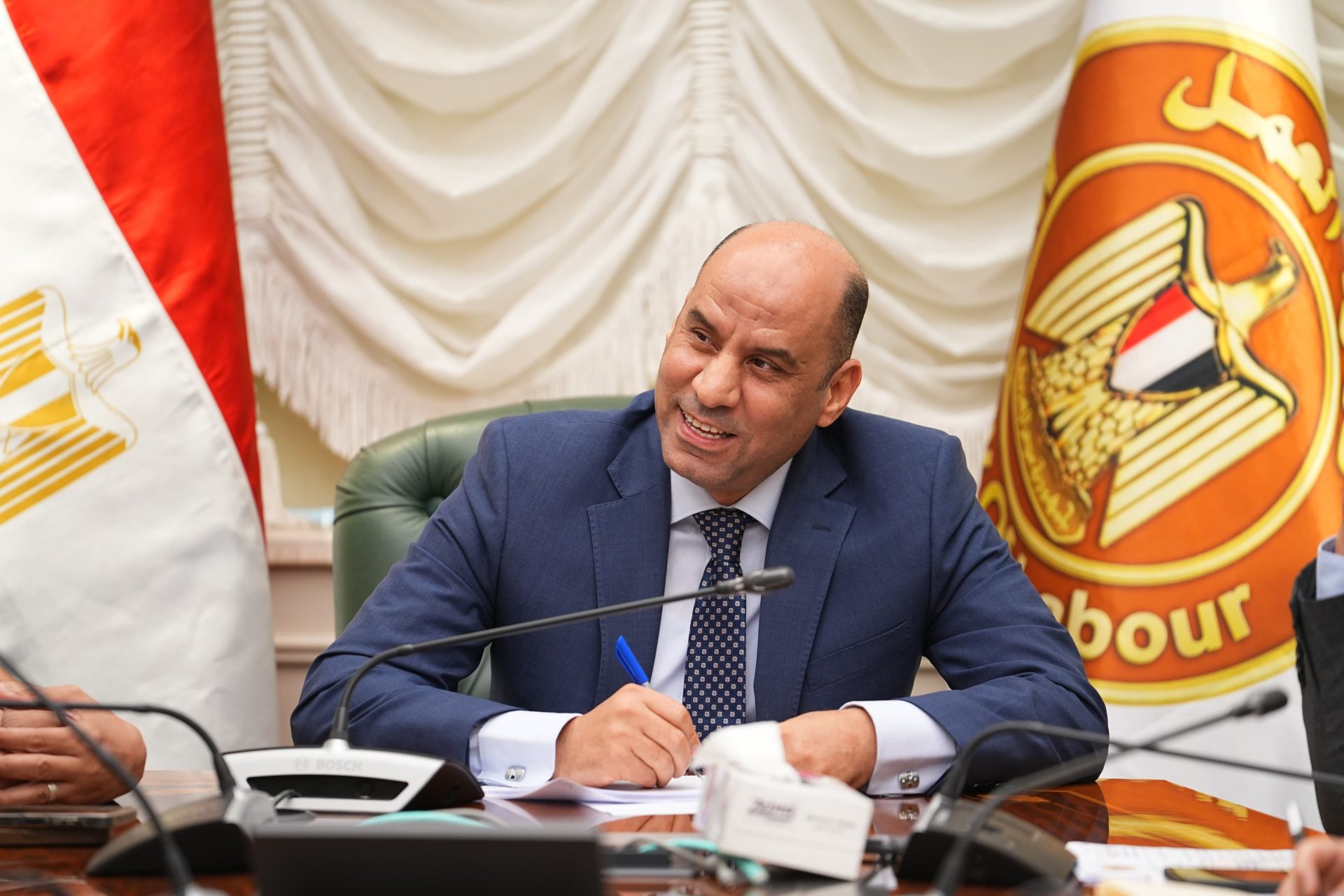 وزير العمل يلتقي عددًا من أعضاء مجلس النواب.. ويؤكد: أهدافنا مشتركة ..وخدمة المواطن أولوية لدينا ...