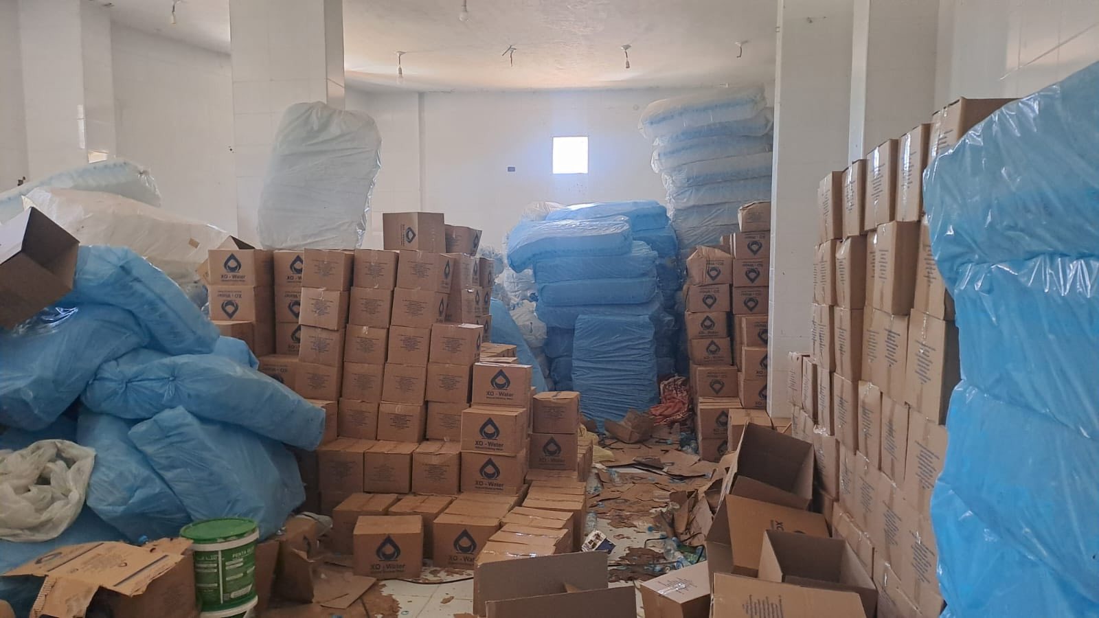 ضبط 58 ألف عبوة مياه معدنية مخالفة و7 ألاف علامة تجارية مقلدة في كفرالشيخ