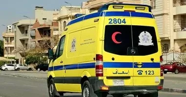 إصابة سيدة سقطت من عقار
