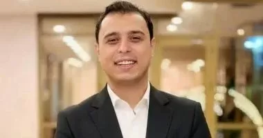 الفنان الشاب كريم عبدالعليم