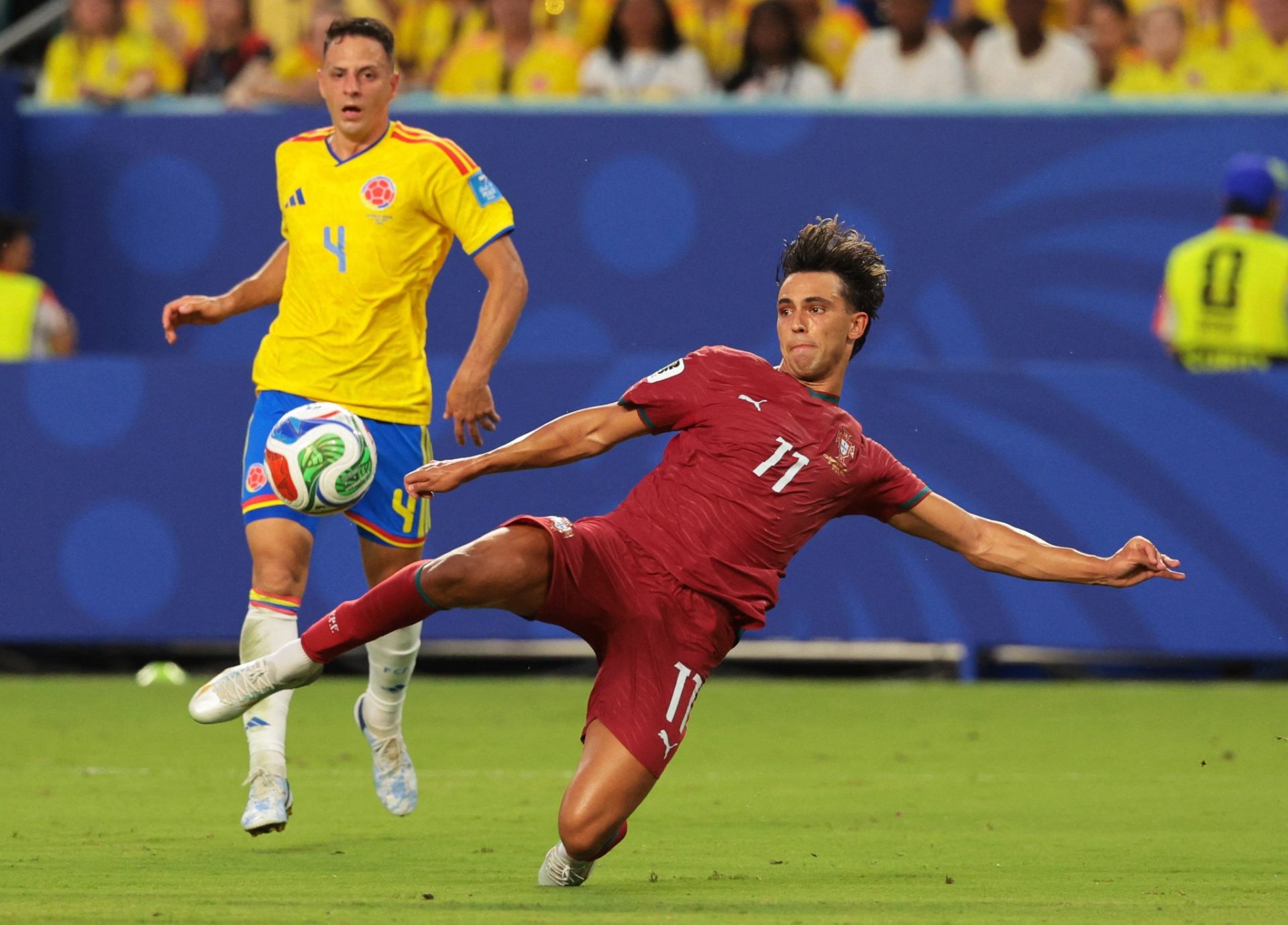 البرتغال وكولومبيا