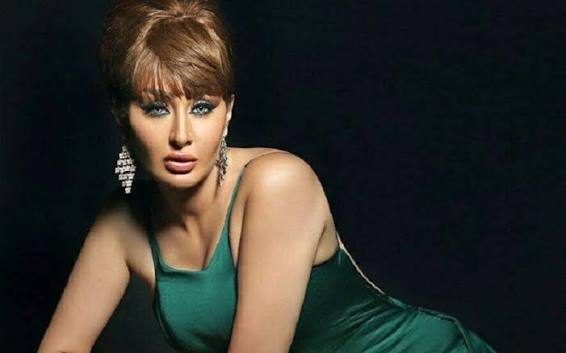 الفنانة الليبية نور الكاديكي
