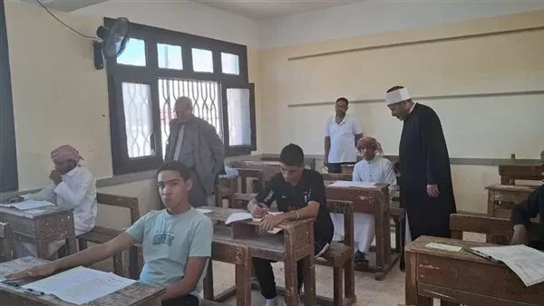 امتحانات طلاب الشعبة العلمية بالشهادة الثانوية الأزهرية