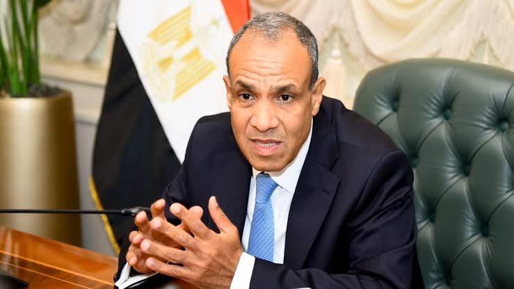 الدكتور بدر عبدالعاطي