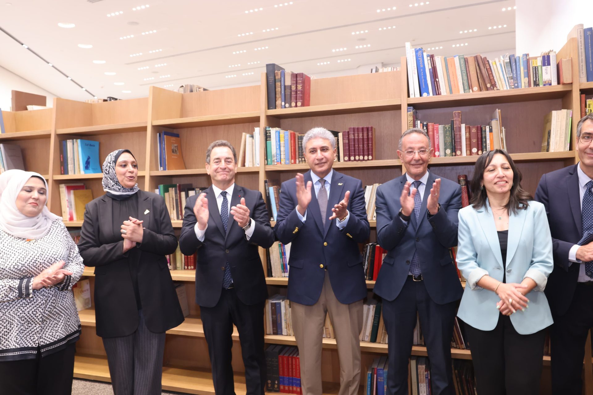 مكتبة المتحف المصري الكبير