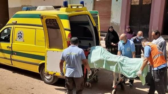 مصرع شخص إثر سقوطه من عقار بمكرم عبيد ونقل الجثمان إلى المشرحة