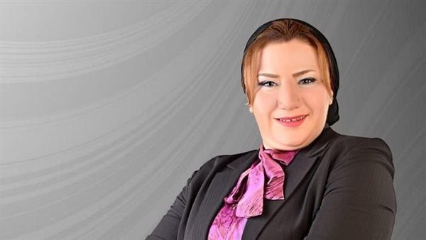 المحامية