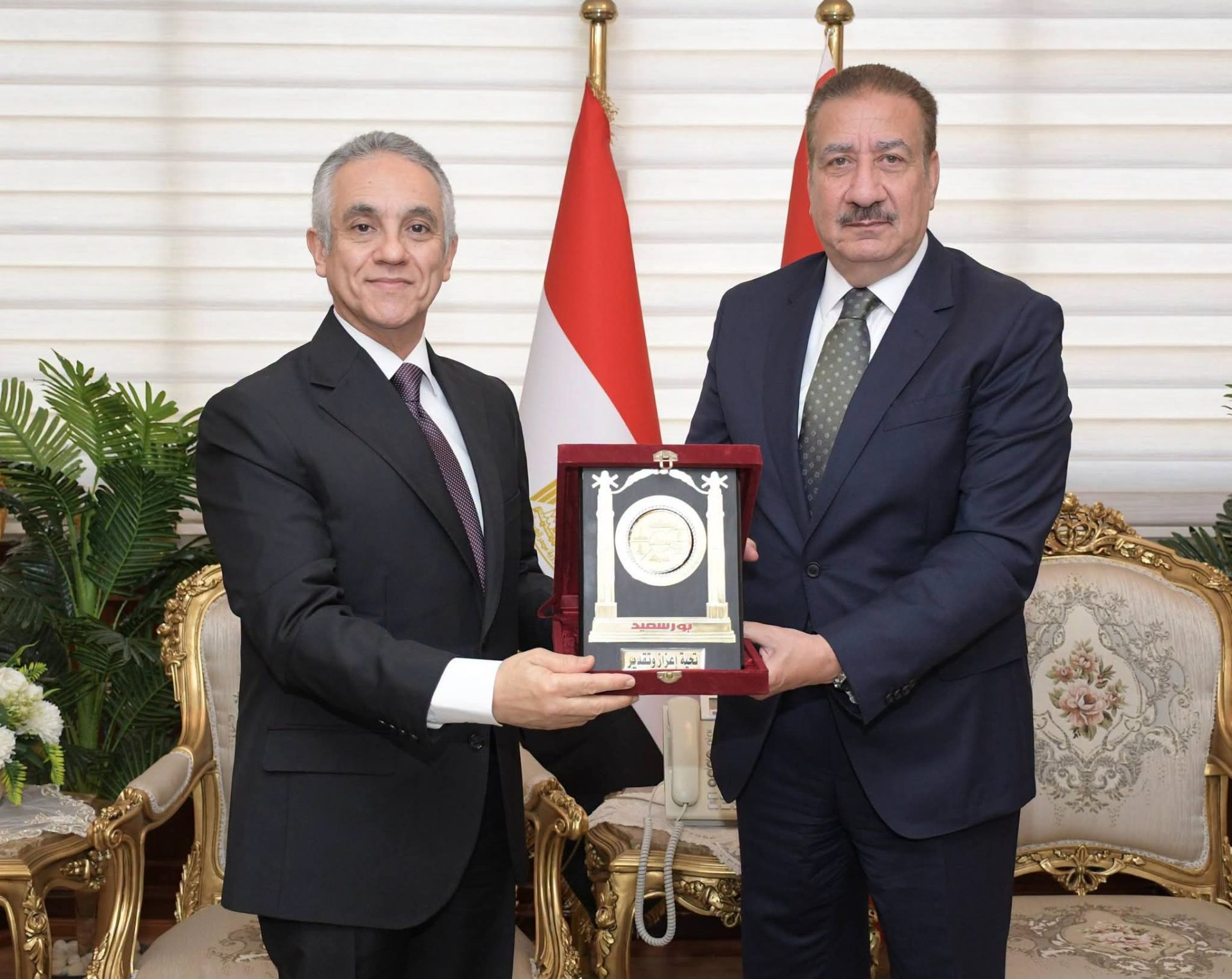 اللقاء