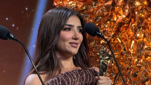 مي عمر تحصد جائزة «موركس دور» كأفضل ممثلة عن «الست موناليزا»
