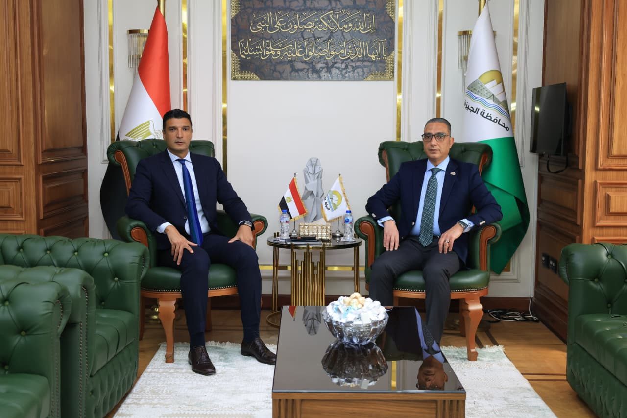 محافظ الجيزة ووزير الصناعة