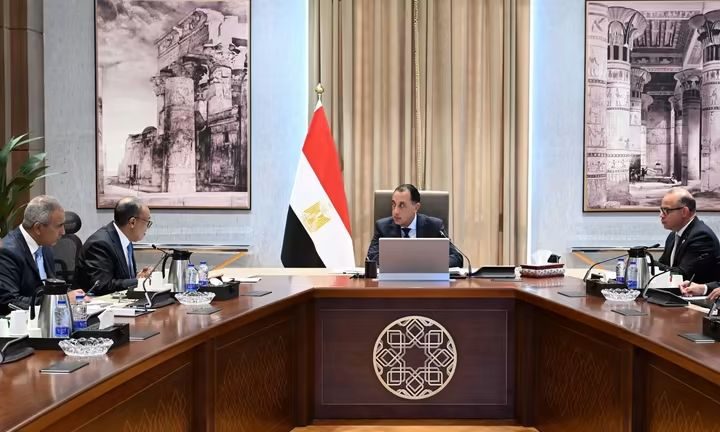 خلال الاجتماع