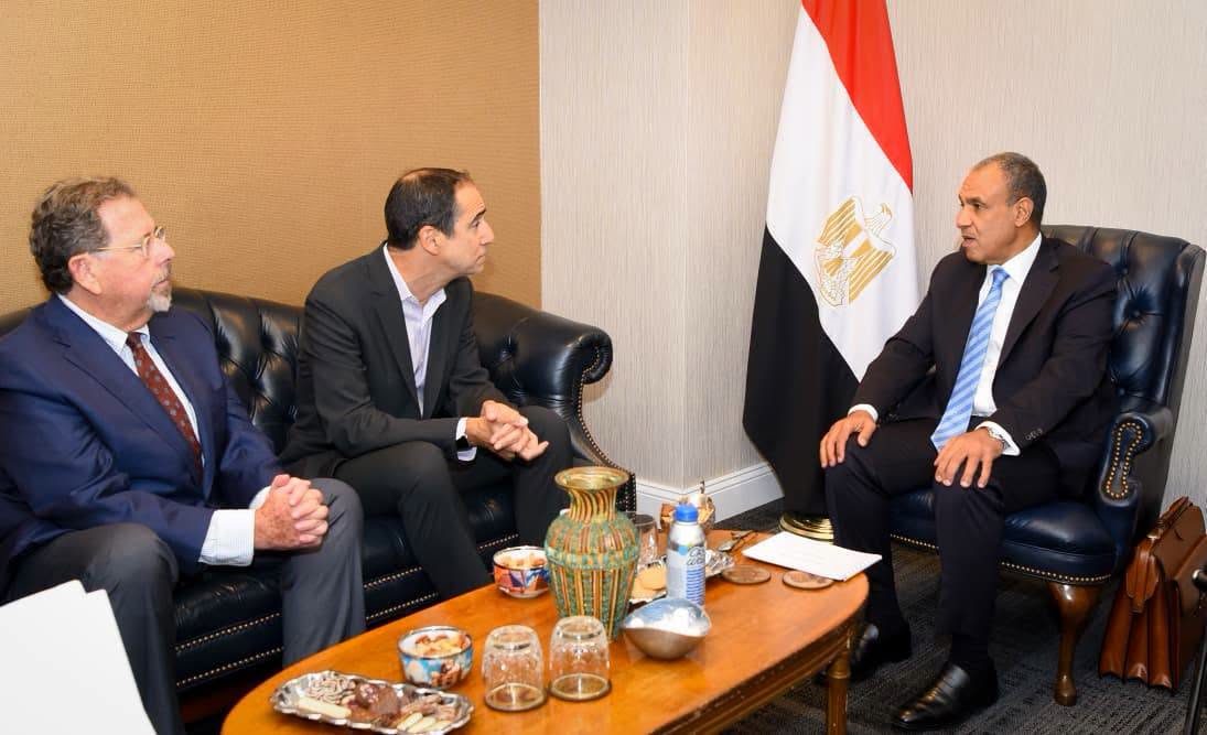 مستعرضًا الموقف المصري تجاه القضية الفلسطينية.. وزير الخارجية يلتقي بممثلي منظمة Jstreet الأمريكية