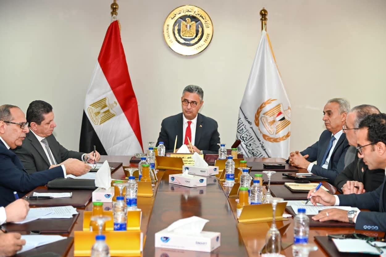 وزير التموين: بدء طرح 18 سلعة جديدة غداً ليصل الإجمالي إلى 30 سلعة مخفضة وتكثيف الضخ والرقابة بالمنافذ