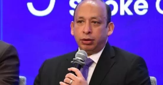 «عميد طب قصر العيني: إجراء 200 جراحة روبوتية مجاناً.. ونطمح للتوسع في التقنيات الحديثة»