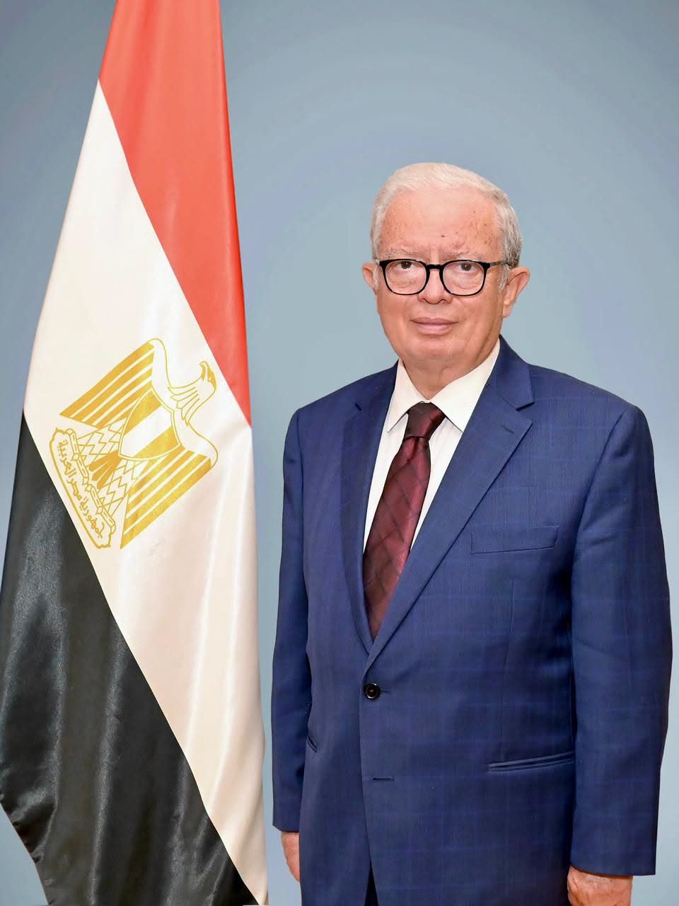 نائب رئيس الوزراء للشؤون الاقتصادية يهنئ وزير الدفاع بمناسبة الذكرى ‎الـ53 لنصر أكتوبر المجيد