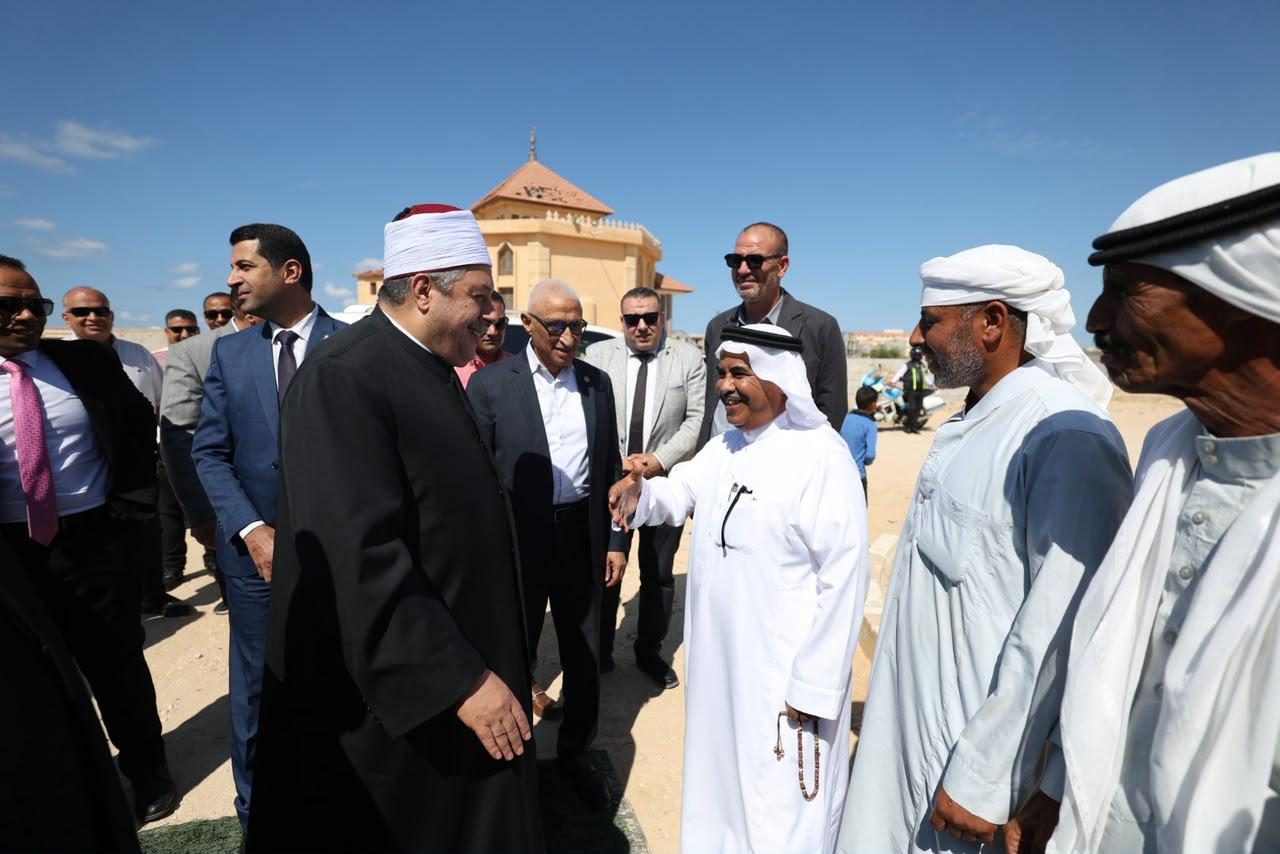 الشيخ أيمن عبدالغني يلتقي محافظ شمال سيناء لبحث تعزيز دعم الأزهر التعليمي والدعوي للمحافظة