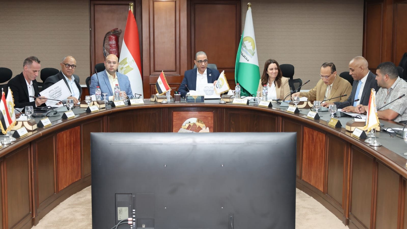 محافظ الجيزة يعقد اللقاء الأسبوعي لبحث شكاوى المواطنين بمنشأة القناطر والحوامدية وكرداسة والهرم