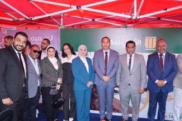 رئيس "الرقابة المالية" يشهد فعاليات معرض "بناء القدرات لتعزيز التنمية" في ستاد الإسكندرية للتعريف بالخدمات المالية غير المصرفية