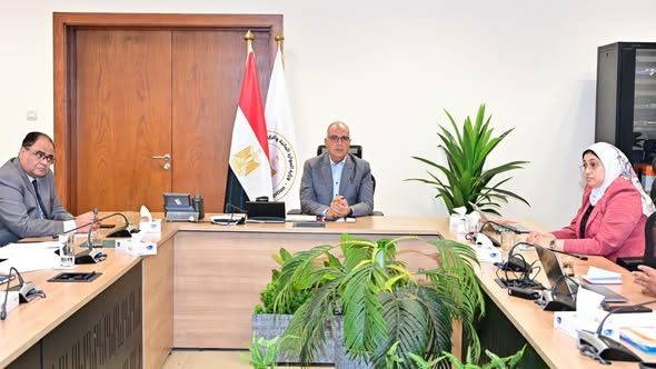 وزير الري: استغلال أملاك الوزارة في تنفيذ مشروعات تخدم المواطنين وتوفر فرص عمل للشباب