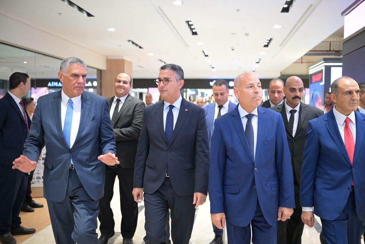 وزير التموين يفتتح فرع «المرشدي مارتس» بالتجمع الخامس بحضور محافظ القاهرة