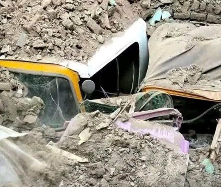 معجزة في أبوقرقاص.. انهيـار منزل مكون من 3 طوابق دون أي إصابات أو خسائر في الأرواح